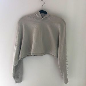 H&M Divided Cropped Sweatshirt